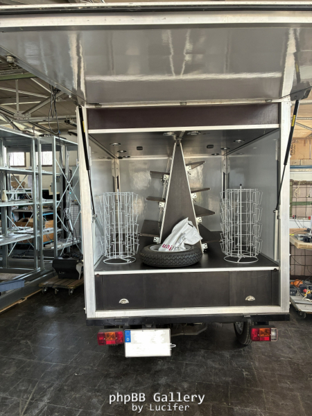 APE 703 mit Lenker und Sonderaufbau